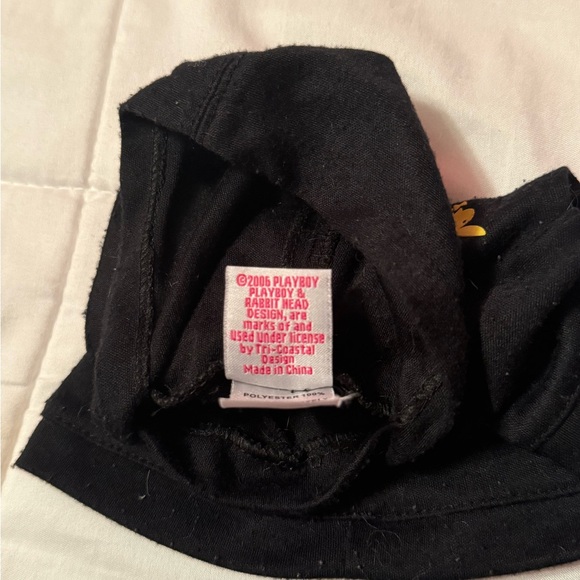 *RARE* PLAYBOY Dog Shirt - Picture 4 of 4